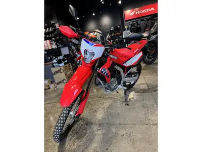 Honda CRF 300L ABS 2025 6 vitesses, 1 cylindres, Essence, Système de refroidissement: Refroidi au li...
