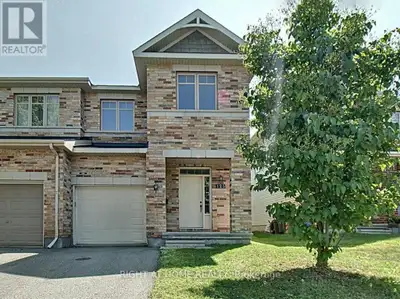 Available for July 1. End-unit 3 Bedroom, 2.5 Bathroom Townhouse for rent in Barrhaven. Plenty of wi...