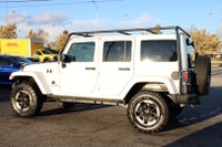 ACCIDENT FREE WELL MAINTAINED ONE OWNER Unleash your spirit of adventure with the 2018 Jeep Wrangler... (image 4)