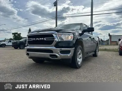 Dealer Certified Pre-Owned. This Ram 1500 boasts a Regular Unleaded V-8 5.7 L/345 engine powering th...