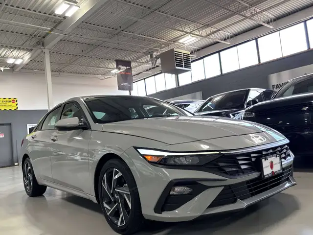 2025 Hyundai ELANTRA Preferred|NAV|SUNROOF|ALLOYS|AMBIENT|HEATED
