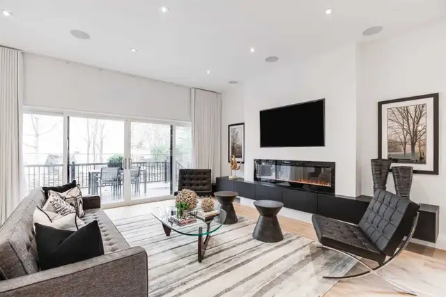 Custom Home Renovation64689494983041122