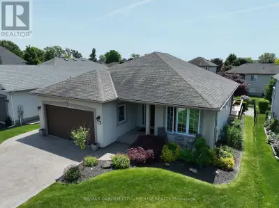Nestled amidst the peach tree orchids and endless vineyards of Niagara on the Lake sits this wonderf...