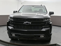 5.3 L EcoTec3 V8 engine â€” 355 hp and 383 lb-ft of torque gives strong everyday performance and sol... (image 2)