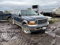 2000 FORD EXCURSION SUV FOR PARTS V10 Edmonton Edmonton Area Preview
