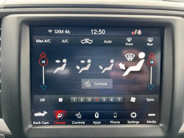 2020 Ram 1500 Classic in Cars & Trucks in Ottawa - Image 25