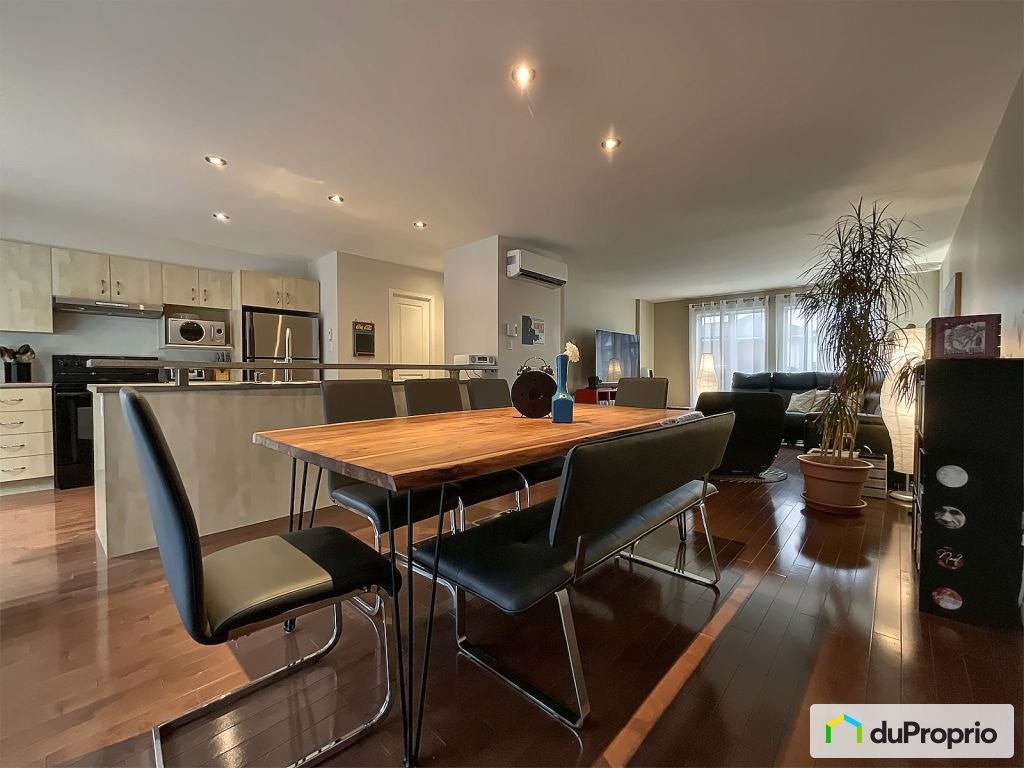 $629,000 - Townhouse for sale in Vanier — photo 1