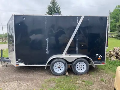 6x12 Enclosed trailer 2016 Tandem Stealth model Outside ugly but New tires and rims New brakes Break...