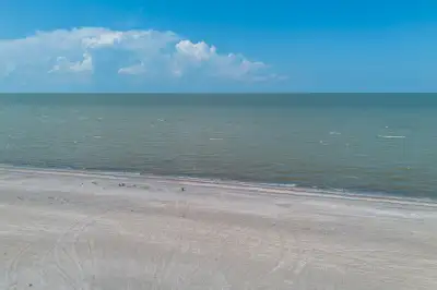 This is your last chance to secure a coveted spot (or even two!) in the highly desirable Twin Beache...
