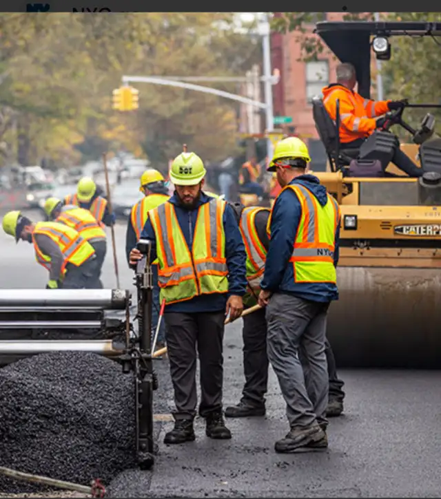 COMMERCIAL ASPHALT  PAVING62863237603201121