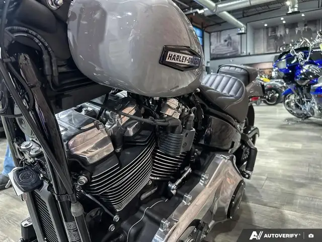 2025 Harley-Davidson FXBB - Street Bob(R) in Street, Cruisers & Choppers in Calgary - Image 16