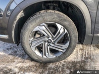 This Hyundai Santa Fe delivers a Regular Unleaded I-4 2.5 L/152 engine powering this Automatic trans... (image 9)