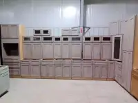 Kitchen Cabinet Sets - Home Reno Blowout Auction