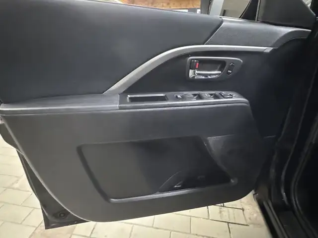 2014 Mazda Mazda5 4dr Wgn Auto GS in Cars & Trucks in Longueuil / South Shore - Image 17