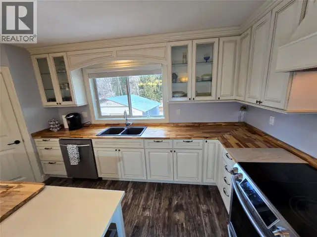 565 Clearwater Valley Road Clearwater, British Columbia in Houses for Sale in Kamloops - Image 10