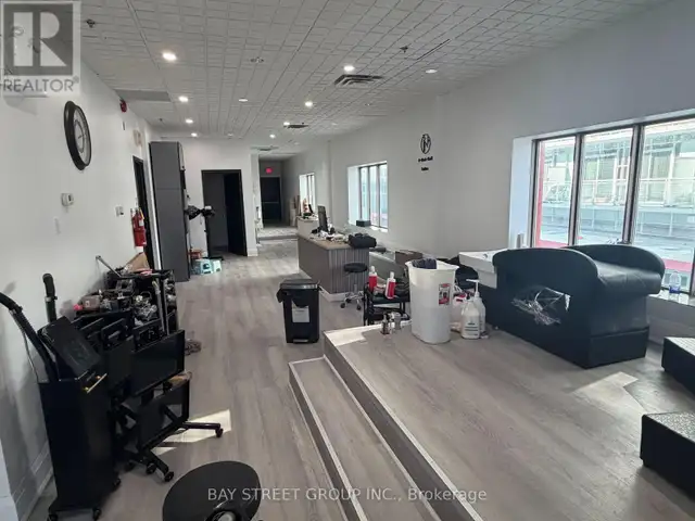 2ND FLR - 266 SPADINA AVENUE Toronto (Kensington-Chinatown), Ont in Commercial & Office Space for Rent in City of Toronto - Image 7