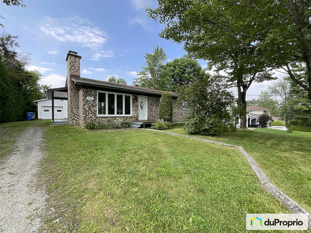 $439,000 - Bungalow for sale in Magog dans Maisons à vendre  à Sherbrooke - Image 2