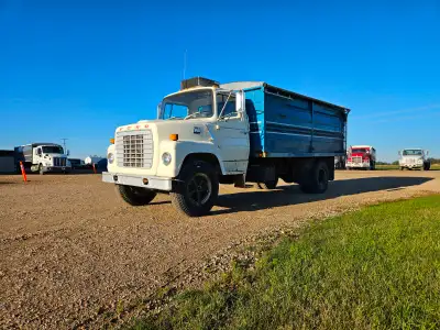 1983 Ford Louisville Grain Truck Only 92,877 ORIGINAL miles! Mileage: 92,877 original miles Engine:...