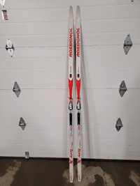 186 cm Rossignol X-IUM  Dualtec Skating Course Cross Country Ski