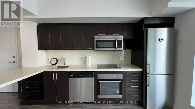 710 W - 565 WILSON AVENUE Toronto (Clanton Park), Ontario in Long Term Rentals in City of Toronto - Image 9
