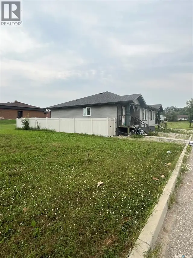 28 74 Cameron WAY Yorkton, Saskatchewan in Condos for Sale in Regina - Image 6