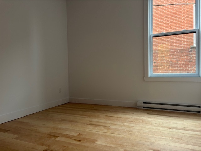 5½, 3 chambres, dispo, avec vue sur parc, à voir! 3