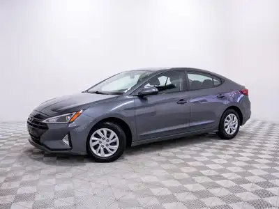 Bienvenue dans le monde de l'élégance et de la performance automobile avec la Hyundai Elantra 2020....