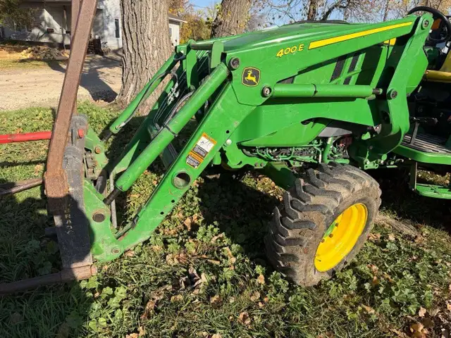 2019 John Deere 4052M Tractor with Skidloader Attachment | Farming ...