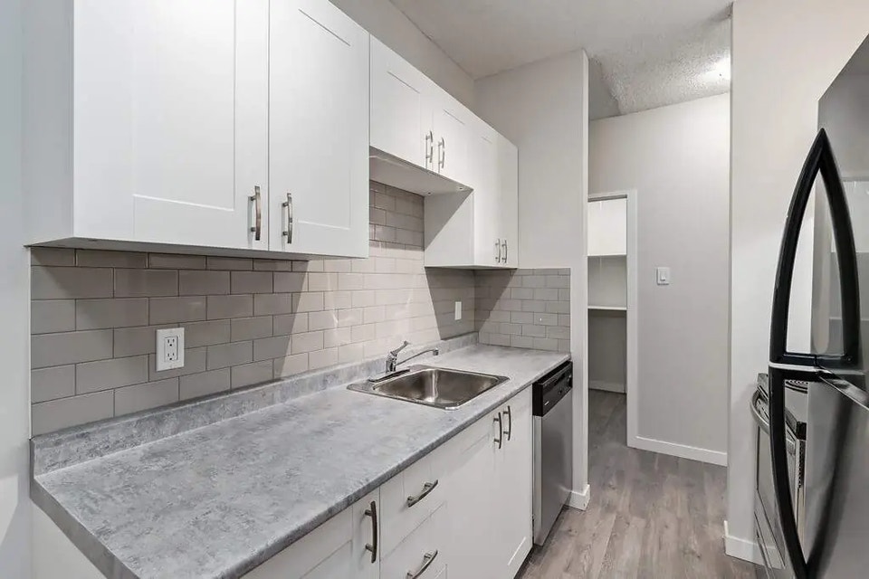 Affordable Apartments for Rent - Mahoney Manor - Apartment for R 4