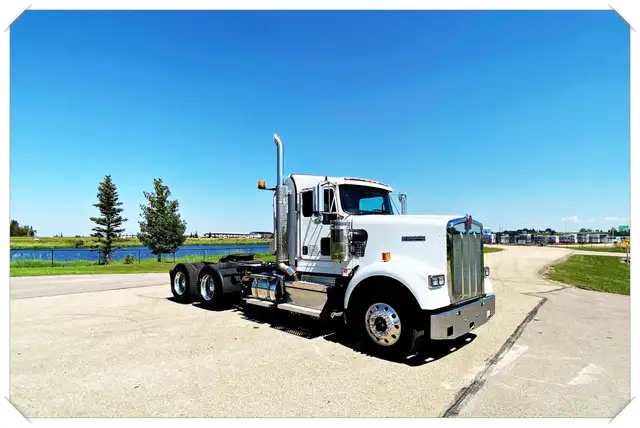 2018 KENWORTH W900 in Heavy Trucks in Saskatoon - Image 3