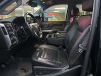 2018 Chevrolet Silverado Duramax Z71 Diesel! Leather! 4WD! Heated Seats! We Finance ALL Credit Situa... (image 9)