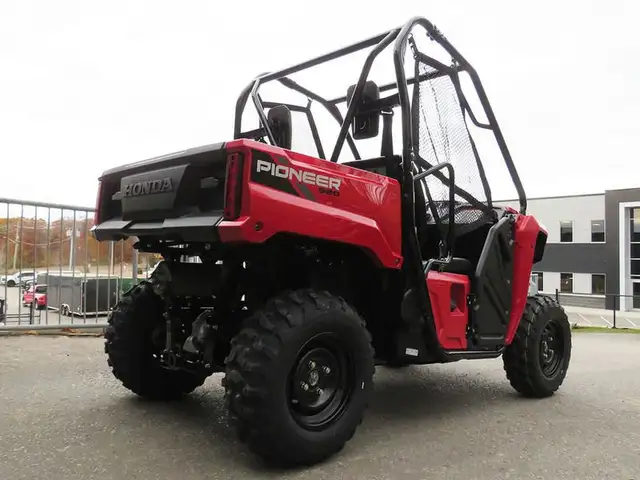 2026 Honda Pioneer 520 in ATVs in Cambridge - Image 6