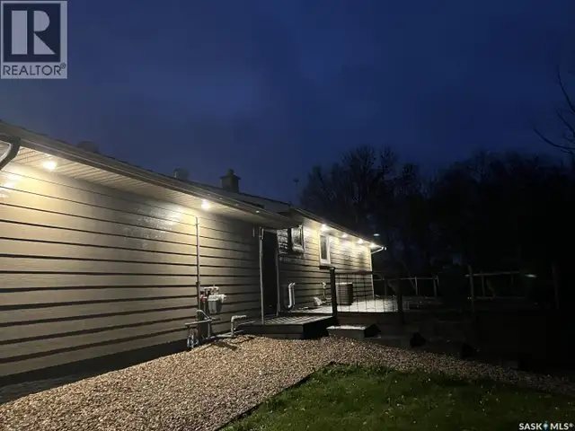 Kozmech Acreage Wallace Rm No. 243, Saskatchewan in Houses for Sale in Regina - Image 12