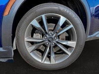 This INFINITI QX60 has a powerful Premium Unleaded V-6 3.5 L/213 engine powering this Automatic tran... (image 6)