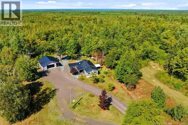 1677 Bronson Sett Road Bronson Settlement, New Brunswick in Houses for Sale in Fredericton - Image 6
