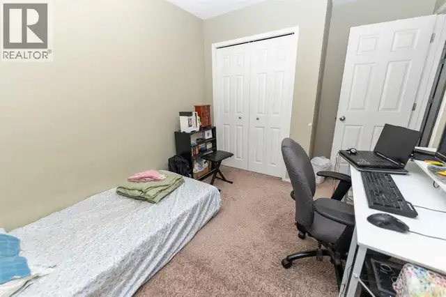 63 Hawkmount Green NW Calgary, Alberta in Houses for Sale in Calgary - Image 28