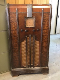 Ancien radio (antique)