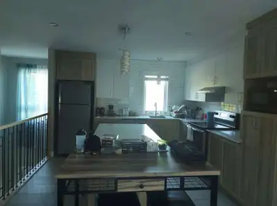 Beau 5 1/2 à louer dans le secteur de Cap-Rouge - Entrée indépendante - Salle de lavage - Patio à l'...