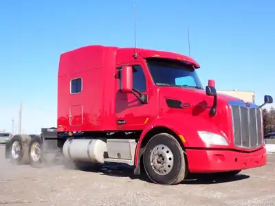 2016 Peterbilt 579 2016 Peterbilt 579 Peterbilt 579 2016 maintenant disponible chez Camions Lussicam...