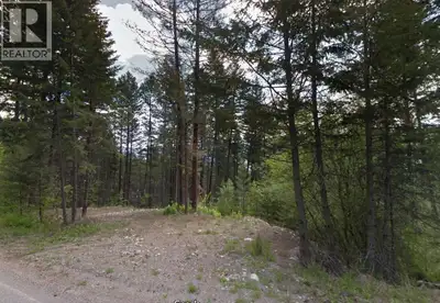 Your dream build starts here. Just a short walk to Killiney Beach and Lake Okanagan with breath taki...