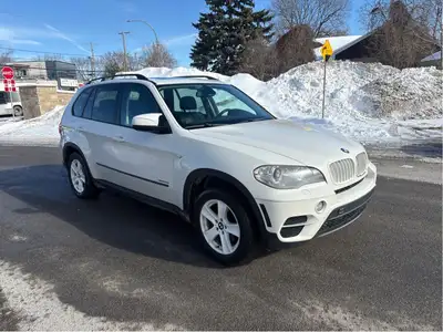 2012 BMW X5 2012 BMW X5 | AWD | Cuir | Toit Panoramique | Mags | Sieges Chauffant | Jamais Accidenté...