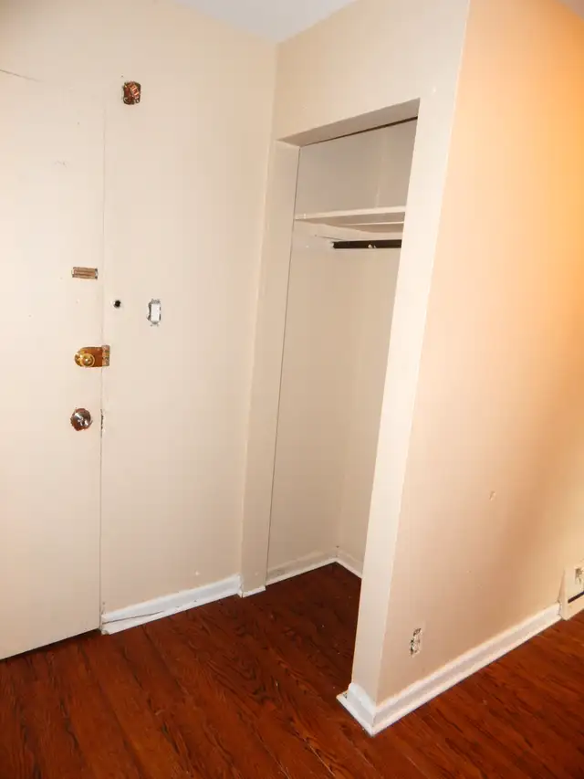 SPACIOUS PRIVATE ROOMS FOR RENT - SANDY HILL in Room Rentals & Roommates in Ottawa - Image 5