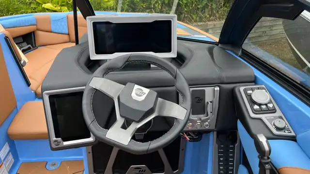 2024 Malibu M220 in Powerboats & Motorboats in Muskoka - Image 11