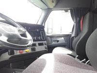 Ryder Stock ID: 283361 Transmission Type/Speed: AUTO 18 Engine: DIESEL X15'17 500/1800 Horse Power:... (image 8)