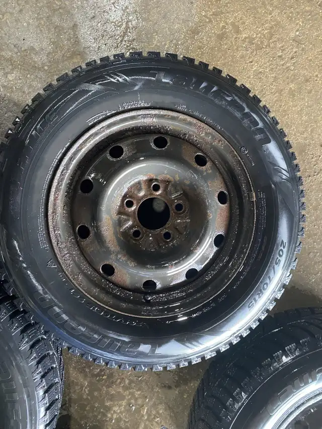 205 70 15 - RIMS AND TIRES - WINTER - DODGE CARAVAN in Tires & Rims in Kitchener / Waterloo - Image 7