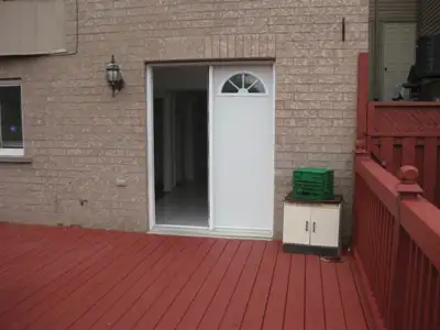 WALKOUT BASEMENT WITH SEPARETE ENTERENCE FOR RENT
