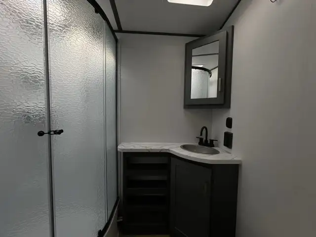 2023 KEYSTONE PREMIER ULTRALIGHT 25FKPR (FINANCING AVAILABLE) in Travel Trailers & Campers in Cambridge - Image 17