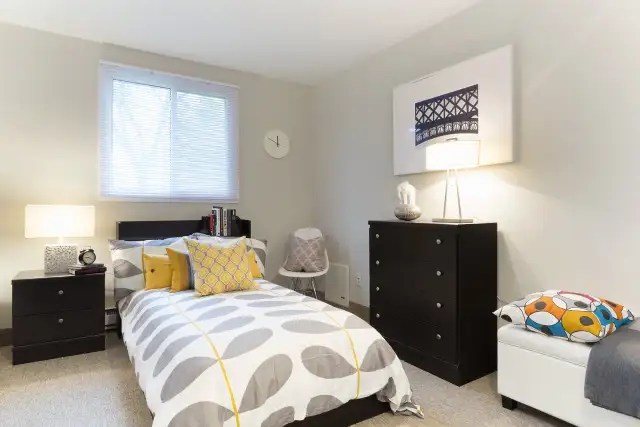 St. Vital Villa & Westover Square - 2 Bedroom  Apartment for Ren in Long Term Rentals in Winnipeg - Image 15