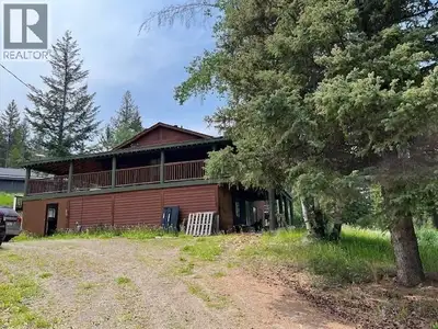 Privacy, acreage & room to make it your own. Set well back from the road on a lovely 5.5 acre proper...