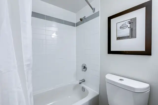 2335 Lake Shore Blvd West - Two Bedroom Apartment Apartment for  in Long Term Rentals in Mississauga / Peel Region - Image 15